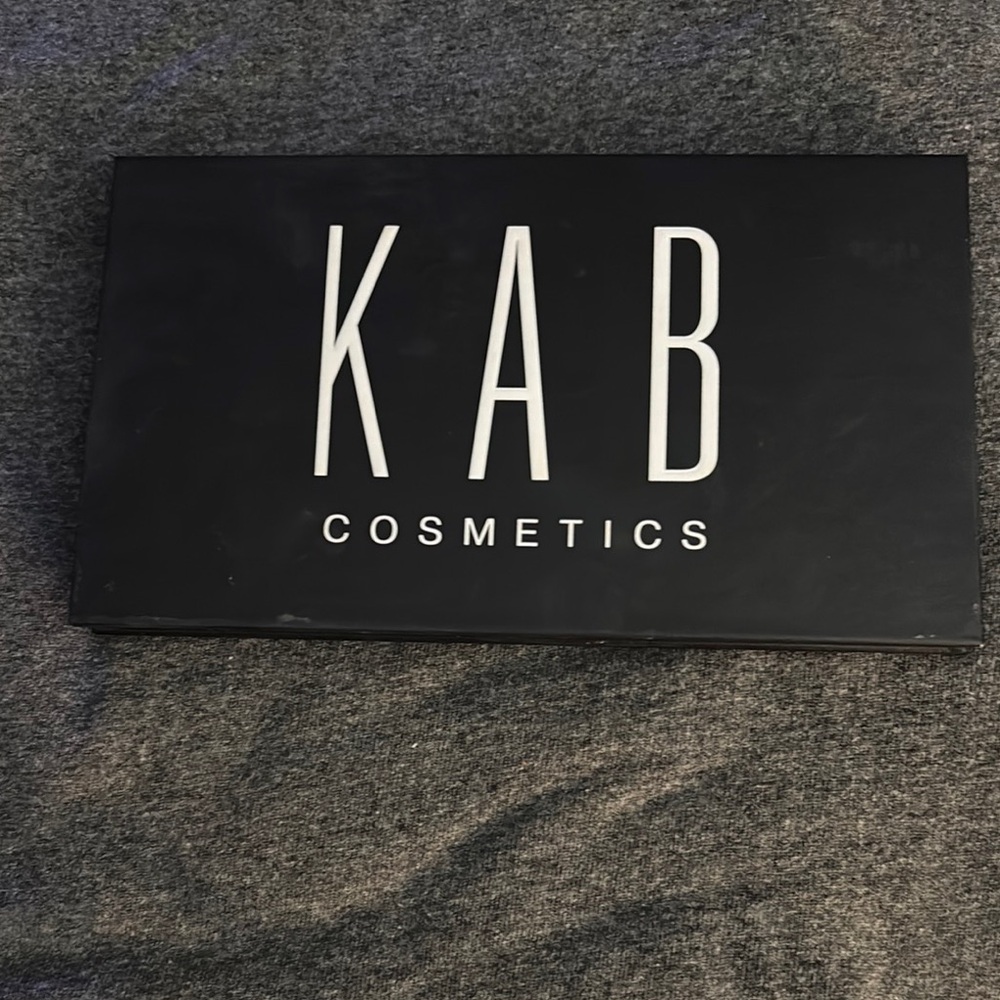 KAB Cosmetics Palette